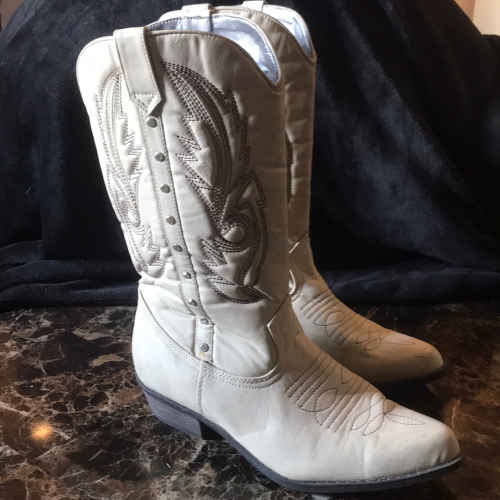 Ladies Boots
